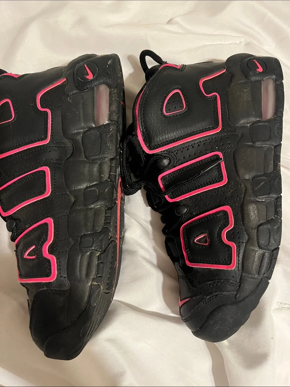 Nike black and pink sneaker size 6Y